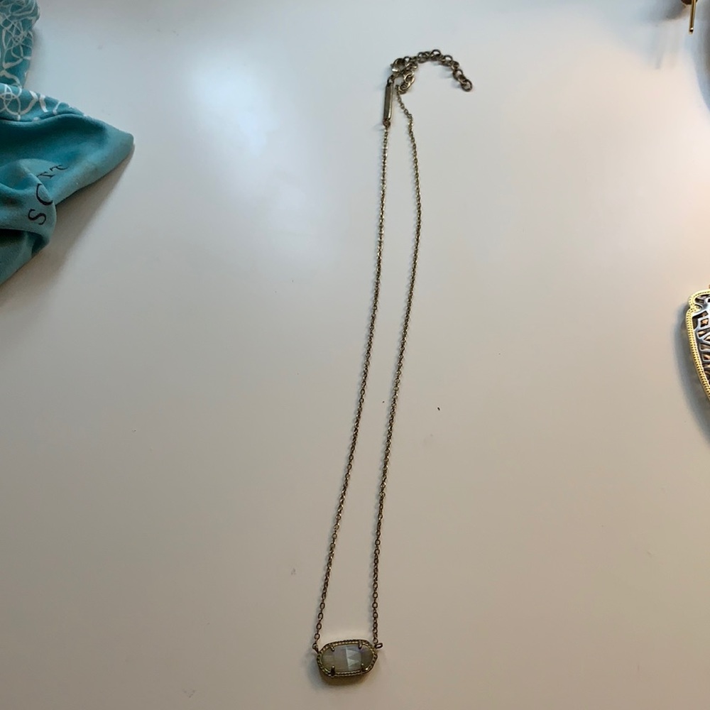 Kendra scott necklace